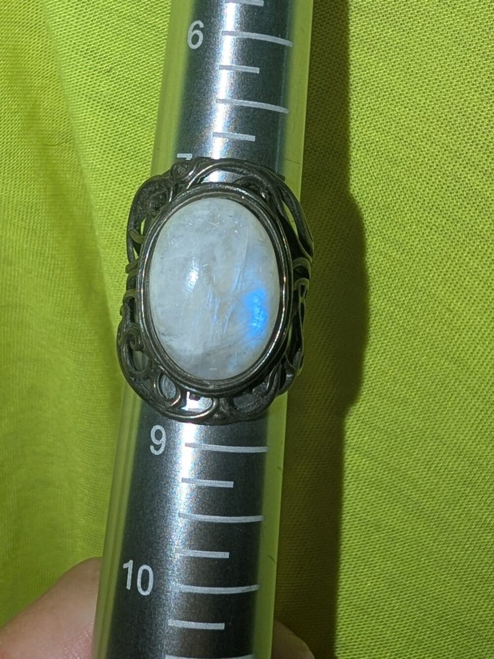 Size 8 moonstone and silver ring